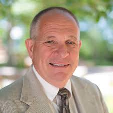 Dale Trowbridge's Instagram, Twitter & Facebook