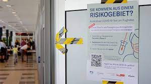 Maybe you would like to learn more about one of these? Corona Tests Fur Ruckkehrer Aus Risikogebieten Werden Ab Samstag Pflicht Rbb24