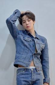 Ver más ideas sobre jimin, fotos de jimin, jimin de bts. Uzivatel Jimin Peru Weloveyoujimin Na Twitteru Jimin Sexy Vs Jimin Tierno Quien Creen Que Gane Respondan Con Su Eleccion En Los Comentarios Que Empiecen Los Juegos Bts Twt Jimin