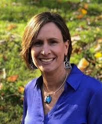 Ribbon cutting held for Clara Jane Boutique — DavidsonLocal.com