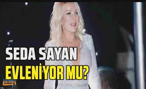 Trafik kazası geçiren ve hastanede tedavisi süren seda sayan'ın eniştesi coşkun yıldız hayatını kaybetti. Www Magazinburada Net Images Haberler 2021 08 S