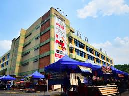 Every weekend, thousands of visitors from far and the pkns shah alam complex offers an exciting and budget friendly shopping experience. Kompleks Pkns Shah Alam 2021 6 Top Things To Do In Shah Alam Selangor Reviews Best Time To Visit Photo Gallery Hellotravel Malaysia