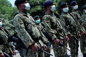 Angkatan tentera malaysia (atm), tentera darat malaysia (tdm), tentera laut diraja malaysia perbarisan tamat latihan perajurit muda lelaki siri 92/20 dan wanita siri 46/20 di padang kawad video memaparkan senarai panglima angkatan tentera malaysia pertama hingga ke sembilan belas. Hampir 50 000 Anggota Pantau Perintah Kawalan Pergerakan Ismail Sabri Utusan Borneo Online