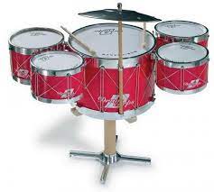 Junto con otros de viento, cuerda o percusión no tan demandados pero quizás más interesantes, hablamos de baterías. Los Mejores Instrumentos Musicales Infantiles Para Regalar A Los Ninos