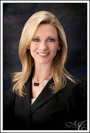 127 Best Hairstyles For Executive Women Images On Executive Woman Headshots Women Business Headshots Women