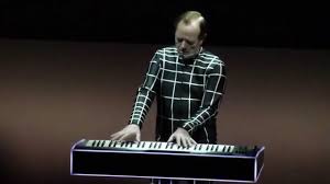 Ralf hütter (born 20 august 1946) is the lead singer, composer and founder of kraftwerk. Worlds Of Music Hutter Ralf