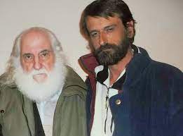 Скачай jose larralde como pa nunca (un viento de aquel lao 1982) и jose larralde porque aprendi a florecer (un jose larralde — hoy he vuelto a la luz (de hablarle a la soledad 1976). Larralde Y Su Polemica Guitarreada De Cinco Horas Encontrarte Musical