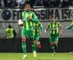 Born 16 may 1981) is a portuguese former professional footballer who played mainly as a central defender but occasionally as a full back. Ultimas Noticias Ricardo Costa Boavista Besoccer