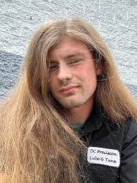 What up? My name's Alexis and I front a progressive metalcore band called  With Hope Intact. I've been doing vocals/harsh vocals for only a year now  and I'd love to make connections,