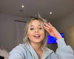 She came in the life of barker and moakler on december 24, 2005, in california, us. Alabama Luella Barker Instagram Live Stream 4 March 2020