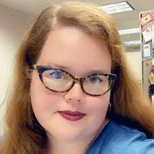 Crystal Carter Dolan (@cristlelee)