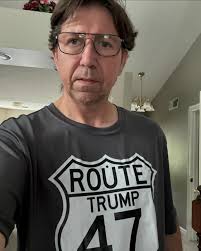 Chris Cromwell (@chrisrcromwell) · Lexington, KY