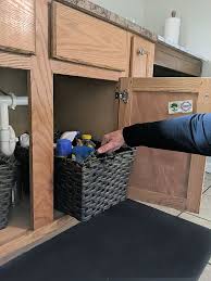Diy under kitchen sink organizer. Effortless Diy Under Kitchen Sink Pull Out Storage