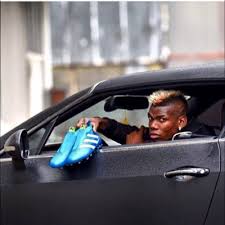 Real madrid's fans attacked gareth bale & jese's cars after the barca defeat.the fans brutally insult real madrid player after the defeat.the bad scenes were filmed at real madrid's valdebebas training. Footballers Cars On Twitter Gareth Bale And His Green Lamborghini Gareth Bale Realmadrid Football Footballer Footballers Https T Co Weziain3ls
