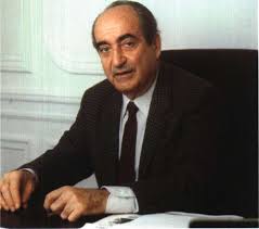 Διάβασε την περίληψη & τις κριτικές μελών του skroutz. Kwnstantinos Mhtsotakhs Who Is Who Greece Biografies Diaprepwn Ellhnwn