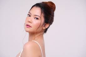 Danielle Lazaro (@deenajarro) • Instagram photos and videos