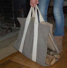 Hyper Pratique Et Facile A Ranger L Interieur Est En Toile Enduite D Un Coup D Eponge Il Est Propre Sac A Buches Toile De Jute Creations En Toile De Jute