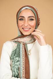 Remal: Premium Brown And Olive Hijab