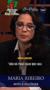 Você conhece a Marisa Maiô? A Marisa Maiô é um programa de auditório criado  por Inteligência Artificial pelo brasileiro Raony Phillips e que está  viralizando nas redes sociais. Parece tudo real, mas