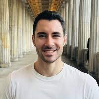 20+ "Aaron Ari" profiles