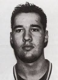 Player photos for the 1992-93 Vernon Lakers at hockeydb.com