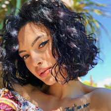 N i k y ⭐️ (@nikyriri__)