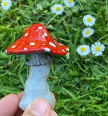 Champignon En Argile Autodurcissante Ciloubidouille En 2020 Ciloubidouille Champignon Laine Cardee
