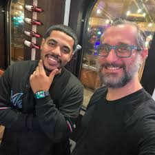 Tuve el privilegio de abrir el show para la leyenda de la comedia de la  República Dominicana. ¡Gracias, hermano, por compartir el escenario conmigo  en tu show completamente vendido en Atlanta! Fue