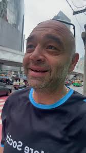 G'day Sunday, #ShareFreely and Bang you cock in Bangkok. Woo hoo it's ...