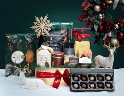 Best Festive Gift Baskets & Christmas Hampers in Singapore 2024