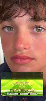 What color are my son's eyes?