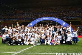 Le hbc nantes a réalisé jeudi l'exploit d'éliminer les hongrois de veszprem, mastodontes du handball européen masculin, pour s'offrir le deuxième final 4 de ligue des champions de son histoire. Photos Foot Real Madrid Players Celebrate With The Champions League Trophy After Winning The Uefa Champions