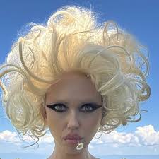 Nicole Kidman은 FINE WINE처럼 나이를 먹는다. 57 그리고 영원히 놀라움