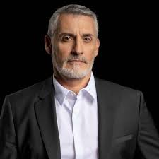 Andrew Álvarez persiste en revelar lo oculto