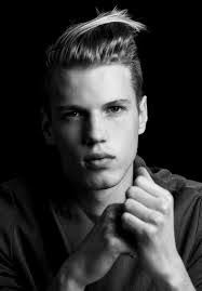 Andre Oliver's Instagram, Twitter & Facebook