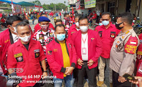 Viimeisimmät twiitit käyttäjältä pemuda batak bersatu (@batak_bersatu). Pemuda Batak Bersatu Gandeng Polres Metro Bekasi Gelar Vaksinasi Gratis