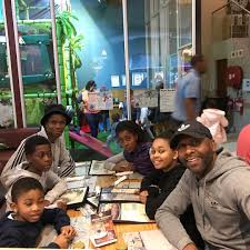 Join facebook to connect with sabelo radebe and others you may know. Pictures Of Lucas Radebe And His Kids Sa411