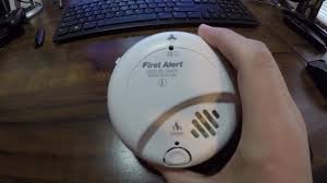 Carbon monoxide alarms are a life saver.literally! Smoke Alarm Malfunctioning 3 Chirps Not Beeps After New Battery Youtube