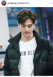 ประวัติ ตงตง เดอะสตาร์ หรือ ตงตง กฤษกร กนกธร ตงตง เดอะสตาร์ หรือ ตงตง กฤษกร กนกธร เกิดวันที่ 27 กันยายน พ.ศ.2538 ที่จังหวัดมหาสารคาม เขาจบการศึกษา. à¸•à¸‡à¸•à¸‡ à¸à¸¤à¸©à¸à¸£ à¸£ à¸šà¸• à¸­à¸‡à¸£à¸°à¸§ à¸‡à¸¡à¸²à¸à¸‚ à¸™à¹€à¸‚ à¸²à¸§ à¸¢à¹€à¸šà¸à¸ˆà¹€à¸žà¸ª Daradaily