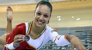 Jun 16, 2021 · letizia assume os cabelos brancos e filipa torrinha nunes diz: Ginastica Filipa Martins Conquista Ouro Na Trave Na Taca Do Mundo De Ginastica Artistica