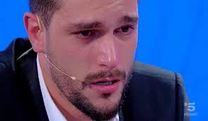 L'annuncio social degli autori è decisamente vago. Andrea Zelletta Sfogo Al Grande Fratello Vip Cosa Ha Detto