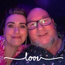 Sandii Cook (@sandiicook) • Facebook