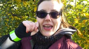 🍎 It's our fourth annual apple picking adventure! This year, let's see  what color apples we can find and learn them in American Sign Language., ➡  oppl.org/early #OPEarlyLearning #OakPark