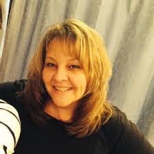 Clara Genis's Instagram, Twitter & Facebook