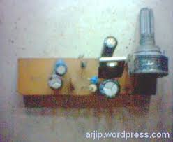 Sampurasun ok temen² cara membuat ampli mini setereo yang lumayan ribet buat pemula ya jadi mohon di simak baik baik ya. Amplifier Audio Mini Dengan Ic Tda 2002 Arjip S Blog