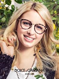 Le cap coiffure permet d'apprendre le métier (les techniques) et vous ouvre les portes de l'emploi vous souhaitez davantage d'informations sur la formation a distance au cap coiffure ? Lunette Vue Dolce Gabbana Femme 2017 The Art Of Mike Mignola