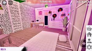 Pin By Lunita On Bloxburg Tiny House Bedroom Tiny House Layout Bedroom House Plans