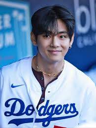 Dodgers GM Confident in Team After Hyeseong Kim Signing