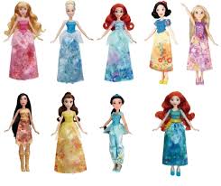 Explorez la magnifique collection de poupées disney, incluant des peluches et des jouets animator à l'effigie de vos héros préférés : Auchan 2 Poupees Disney Princesses Pour Le Prix D Une A 9 90