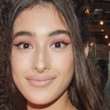 Savannah González (Instagram Star)